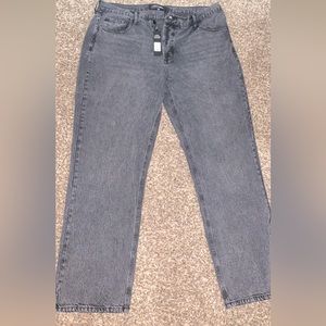 Two pairs of the same fashion nova jeans, all new in perfect condition.(size 18)